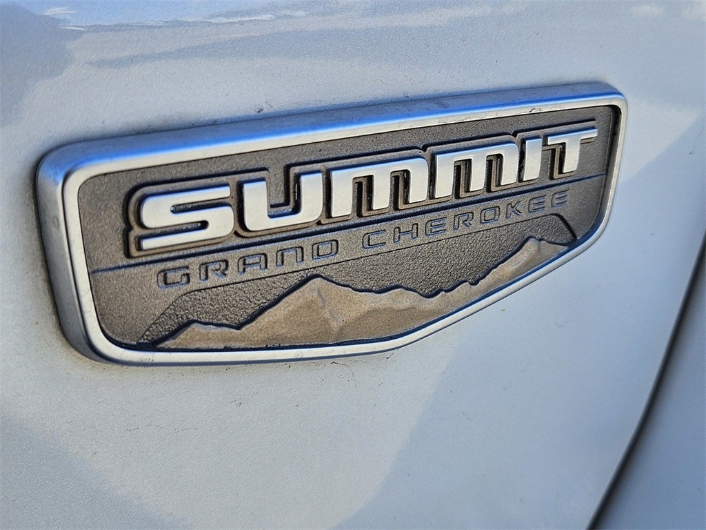 2021 Jeep Grand Cherokee Summit 4X2