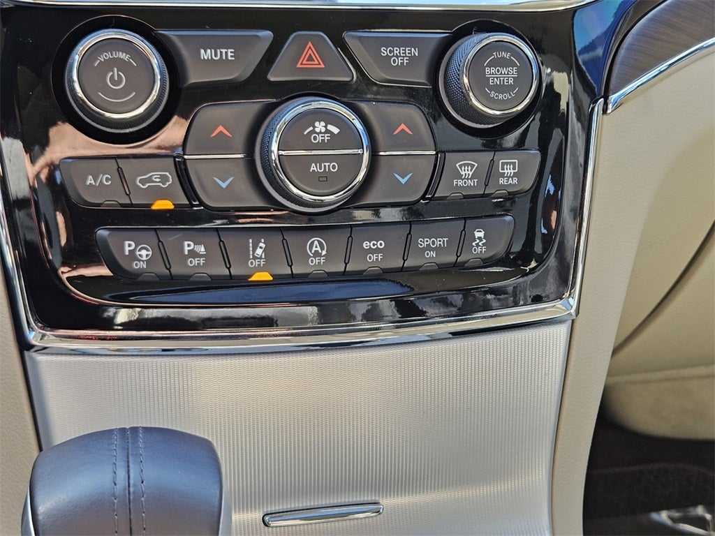 2021 Jeep Grand Cherokee Summit 4X2