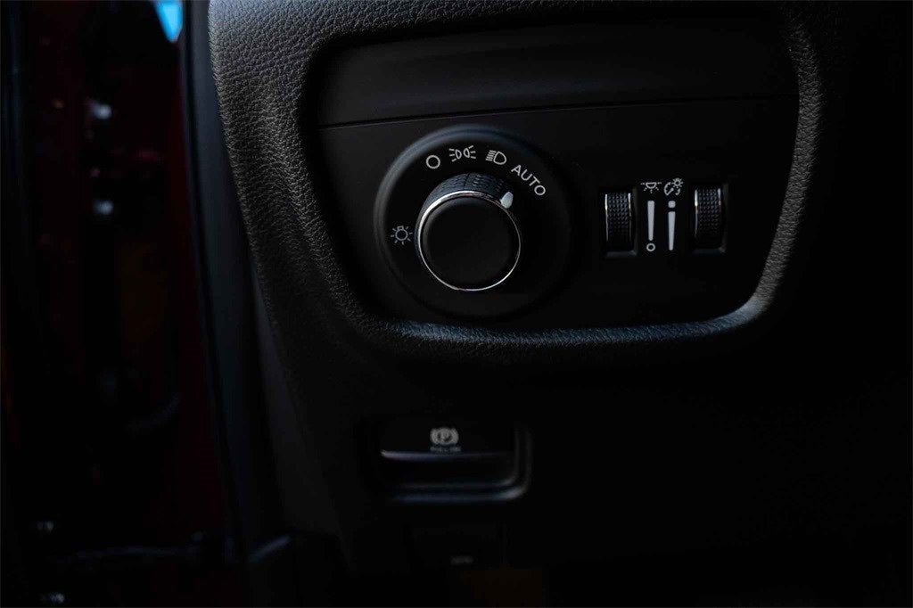 2025 Jeep Grand Cherokee GRAND CHEROKEE ALTITUDE 4X2