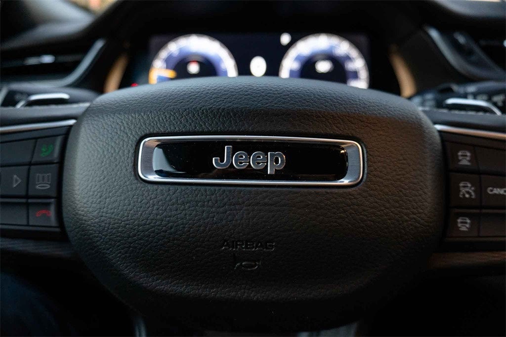 2025 Jeep Grand Cherokee GRAND CHEROKEE ALTITUDE 4X2