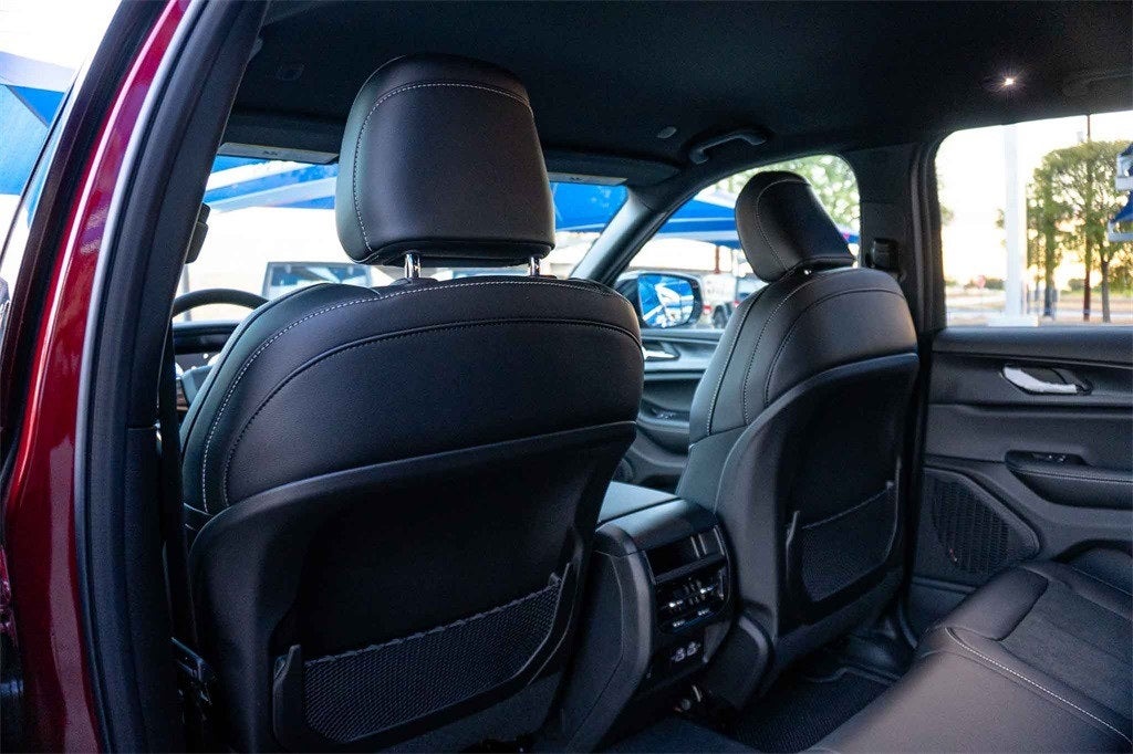 2025 Jeep Grand Cherokee GRAND CHEROKEE ALTITUDE 4X2