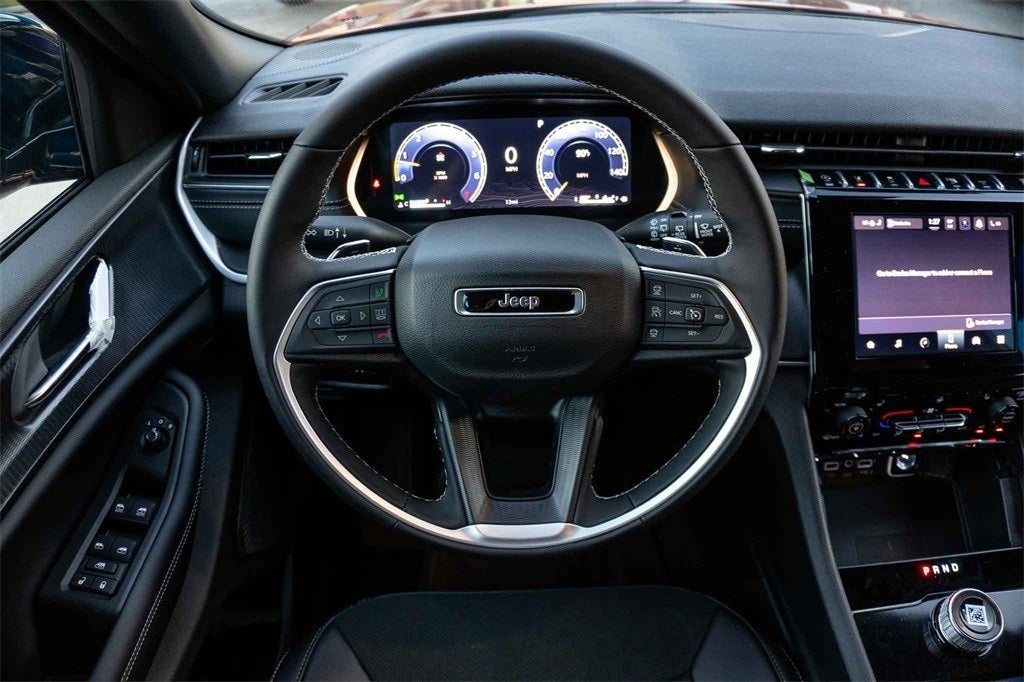 2025 Jeep Grand Cherokee GRAND CHEROKEE ALTITUDE 4X2