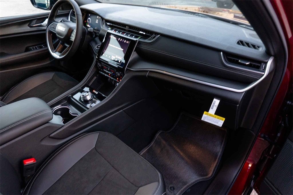 2025 Jeep Grand Cherokee GRAND CHEROKEE ALTITUDE 4X2