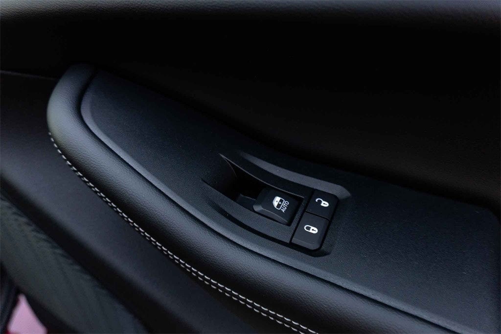 2025 Jeep Grand Cherokee GRAND CHEROKEE ALTITUDE 4X2