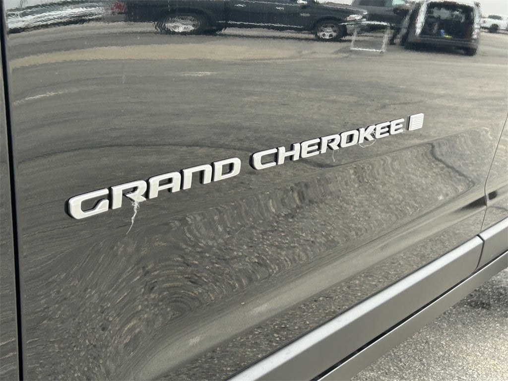 2025 Jeep Grand Cherokee GRAND CHEROKEE LAREDO 4X2