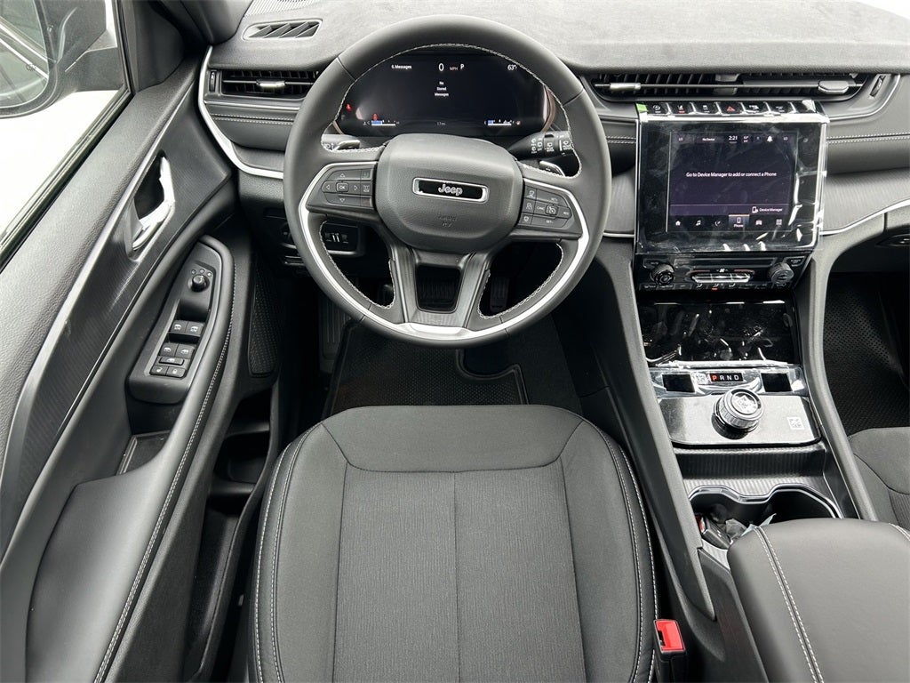 2025 Jeep Grand Cherokee GRAND CHEROKEE LAREDO 4X2