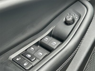 2025 Jeep Grand Cherokee GRAND CHEROKEE LAREDO 4X2