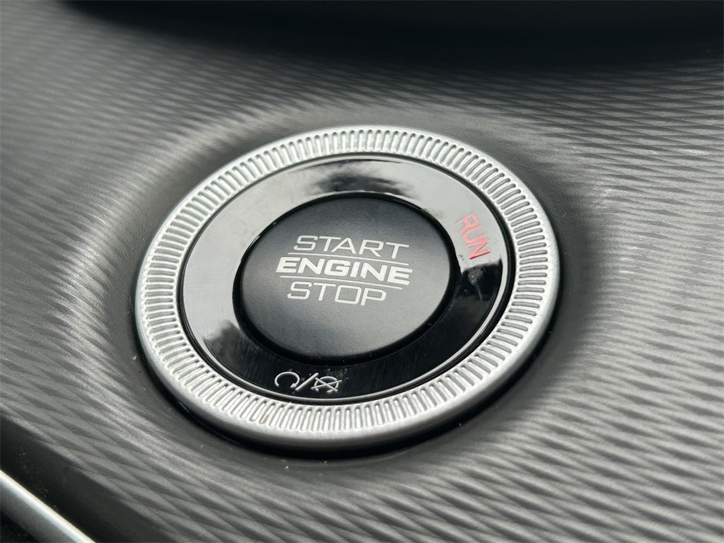 2025 Jeep Grand Cherokee GRAND CHEROKEE LAREDO 4X2