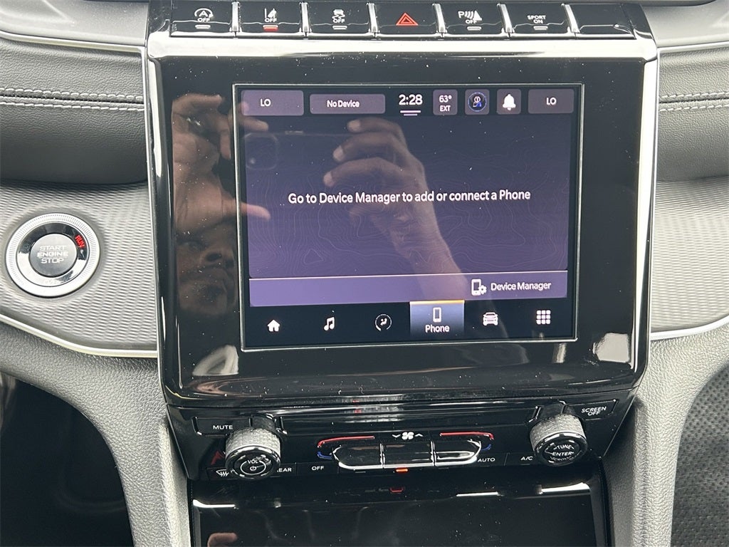 2025 Jeep Grand Cherokee GRAND CHEROKEE LAREDO 4X2