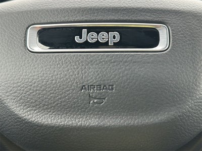 2025 Jeep Grand Cherokee GRAND CHEROKEE LAREDO 4X2