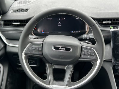 2025 Jeep Grand Cherokee GRAND CHEROKEE LAREDO 4X2