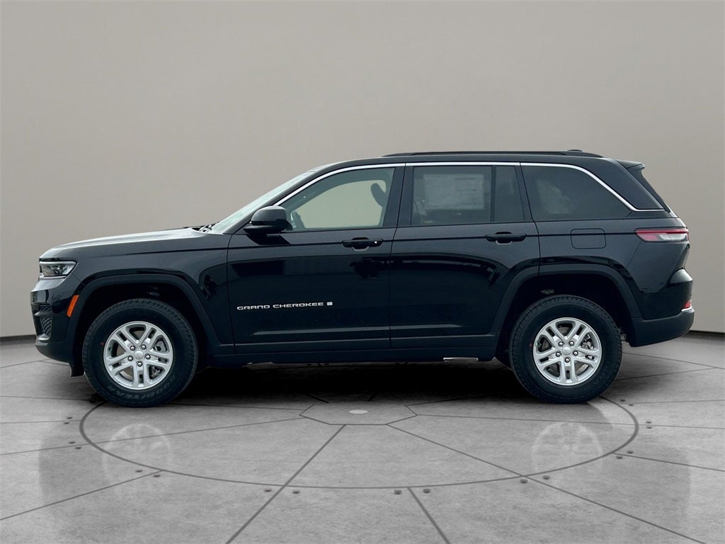 2025 Jeep Grand Cherokee GRAND CHEROKEE LAREDO 4X2