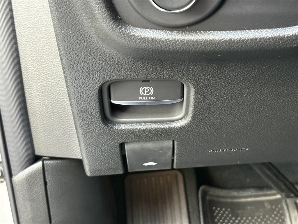 2025 Jeep Grand Cherokee GRAND CHEROKEE LAREDO 4X2