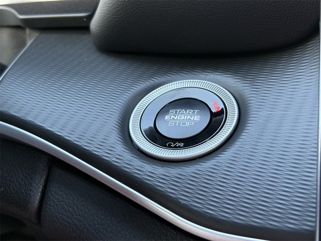 2025 Jeep Grand Cherokee GRAND CHEROKEE LAREDO 4X2