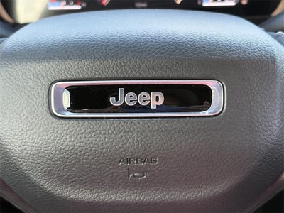 2025 Jeep Grand Cherokee GRAND CHEROKEE LAREDO 4X2