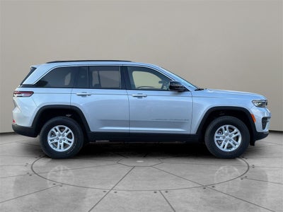 2025 Jeep Grand Cherokee GRAND CHEROKEE LAREDO 4X2