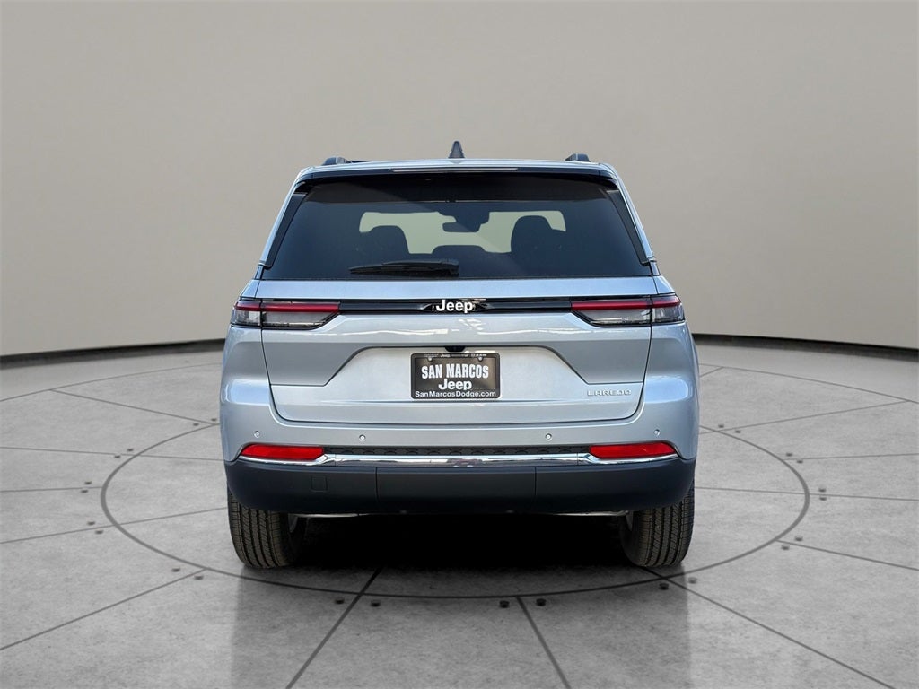 2025 Jeep Grand Cherokee GRAND CHEROKEE LAREDO 4X2