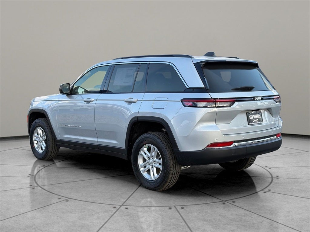 2025 Jeep Grand Cherokee GRAND CHEROKEE LAREDO 4X2