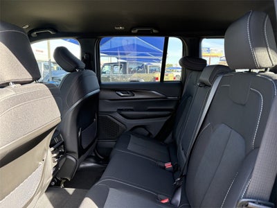 2025 Jeep Grand Cherokee GRAND CHEROKEE LAREDO 4X2