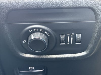 2025 Jeep Grand Cherokee GRAND CHEROKEE LAREDO 4X2