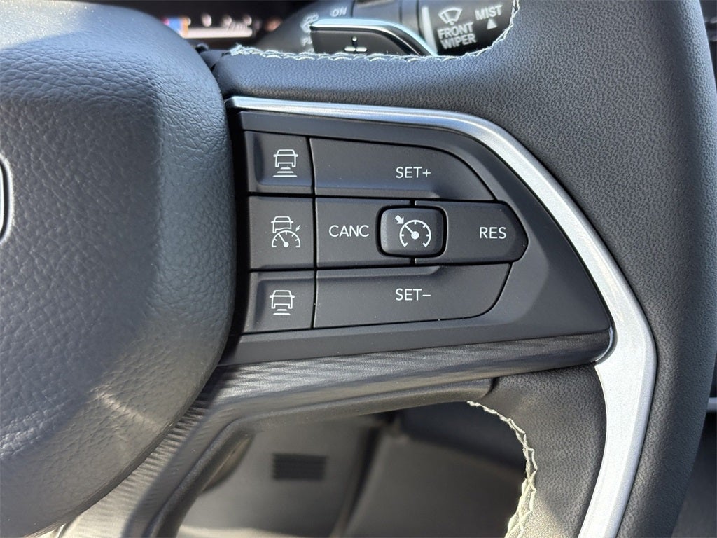 2025 Jeep Grand Cherokee GRAND CHEROKEE LAREDO 4X2