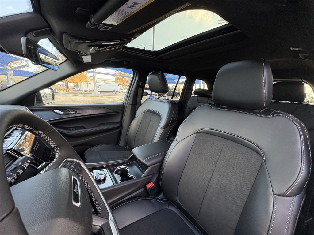 2025 Jeep Grand Cherokee GRAND CHEROKEE ALTITUDE X 4X2