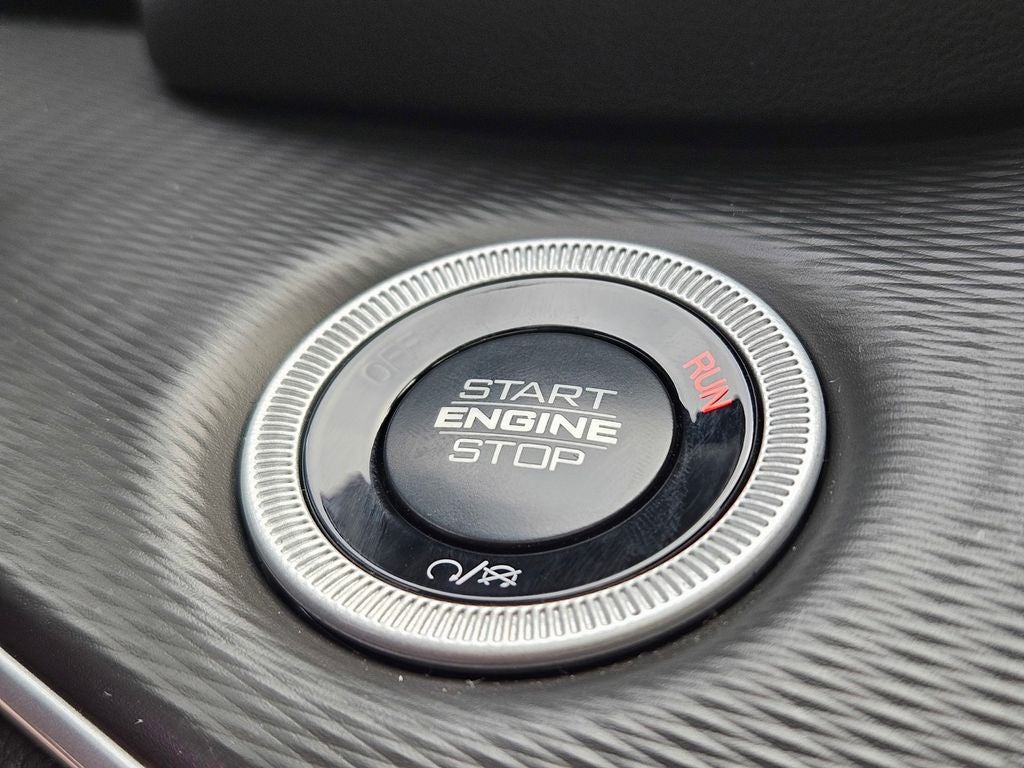 2026 Jeep Grand Cherokee GRAND CHEROKEE LAREDO X 4X2