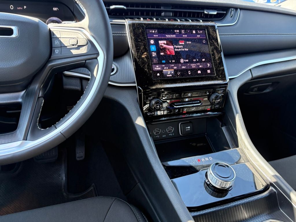 2026 Jeep Grand Cherokee GRAND CHEROKEE LAREDO X 4X2