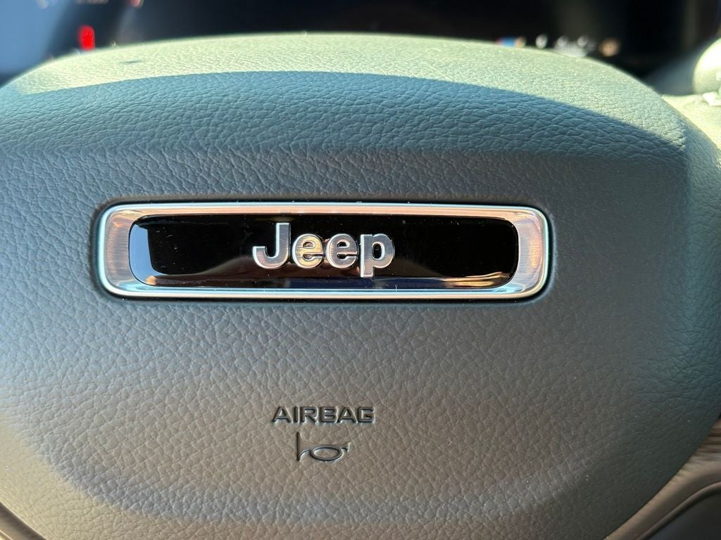 2026 Jeep Grand Cherokee GRAND CHEROKEE LAREDO X 4X2