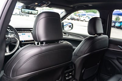 2025 Jeep Grand Cherokee GRAND CHEROKEE LIMITED 4X2