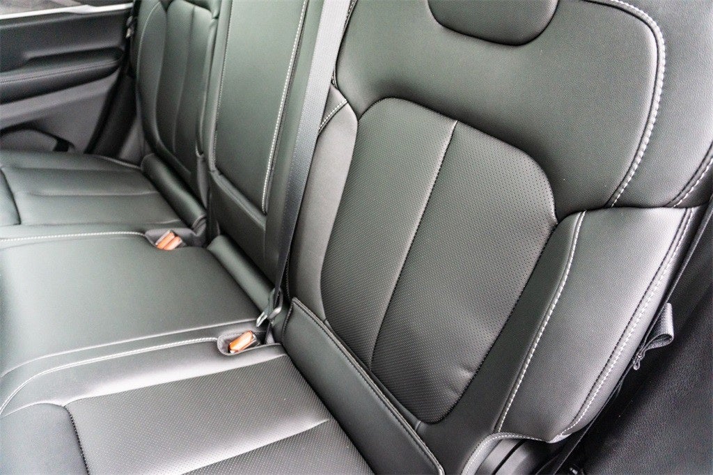 2025 Jeep Grand Cherokee GRAND CHEROKEE LIMITED 4X2