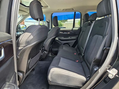 2023 Jeep Grand Cherokee Laredo 4x4