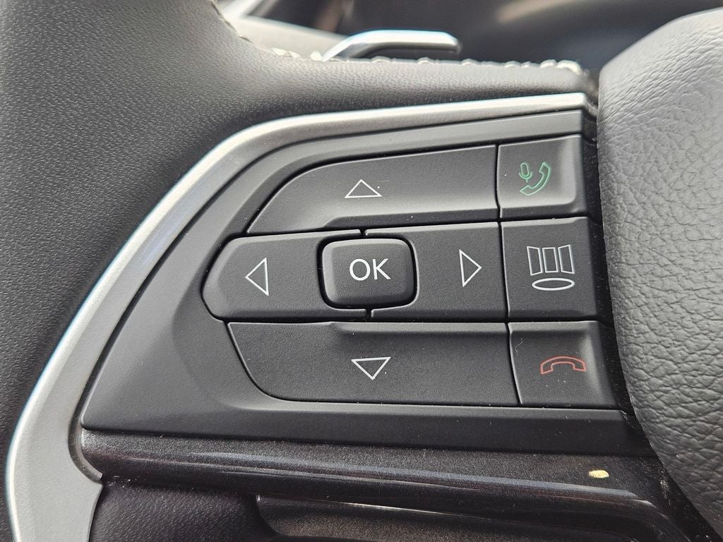 2023 Jeep Grand Cherokee Laredo 4x4
