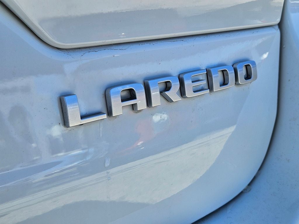 2026 Jeep Grand Cherokee GRAND CHEROKEE LAREDO X 4X4