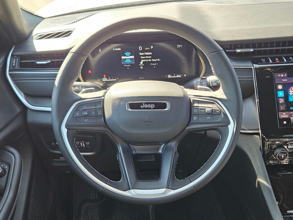 2026 Jeep Grand Cherokee GRAND CHEROKEE LAREDO X 4X4