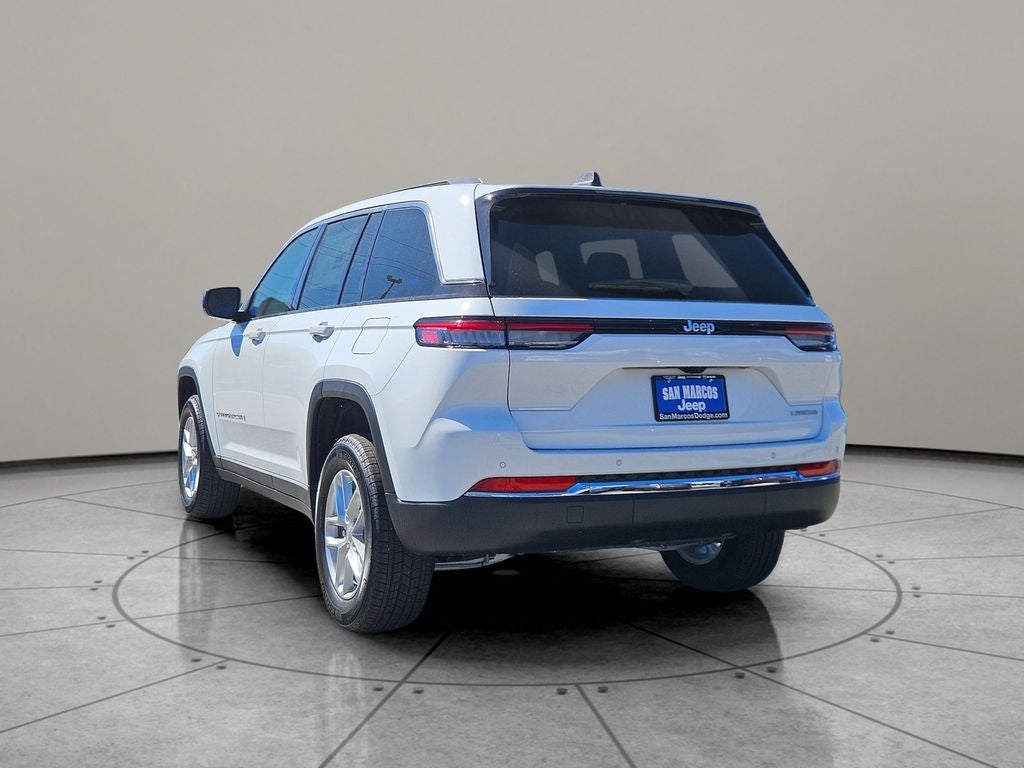 2026 Jeep Grand Cherokee GRAND CHEROKEE LAREDO X 4X4