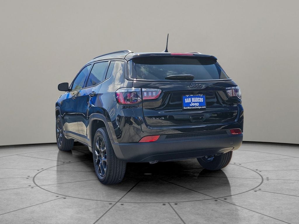 2026 Jeep Grand Cherokee GRAND CHEROKEE LAREDO X 4X4