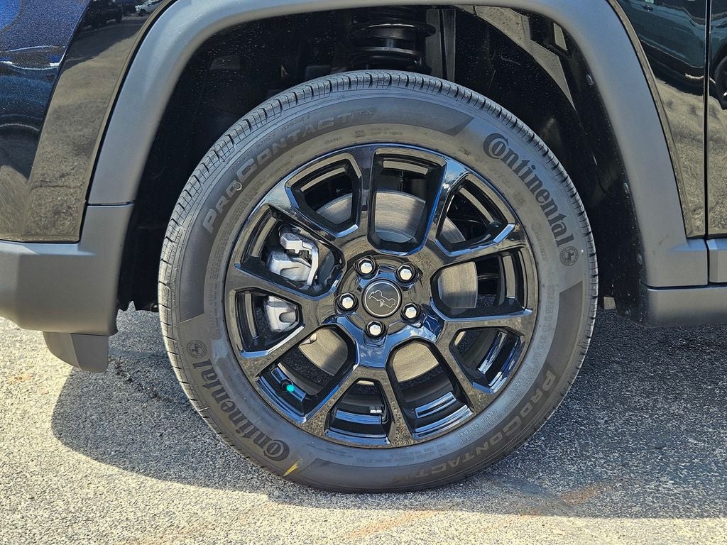 2026 Jeep Grand Cherokee GRAND CHEROKEE LAREDO X 4X4