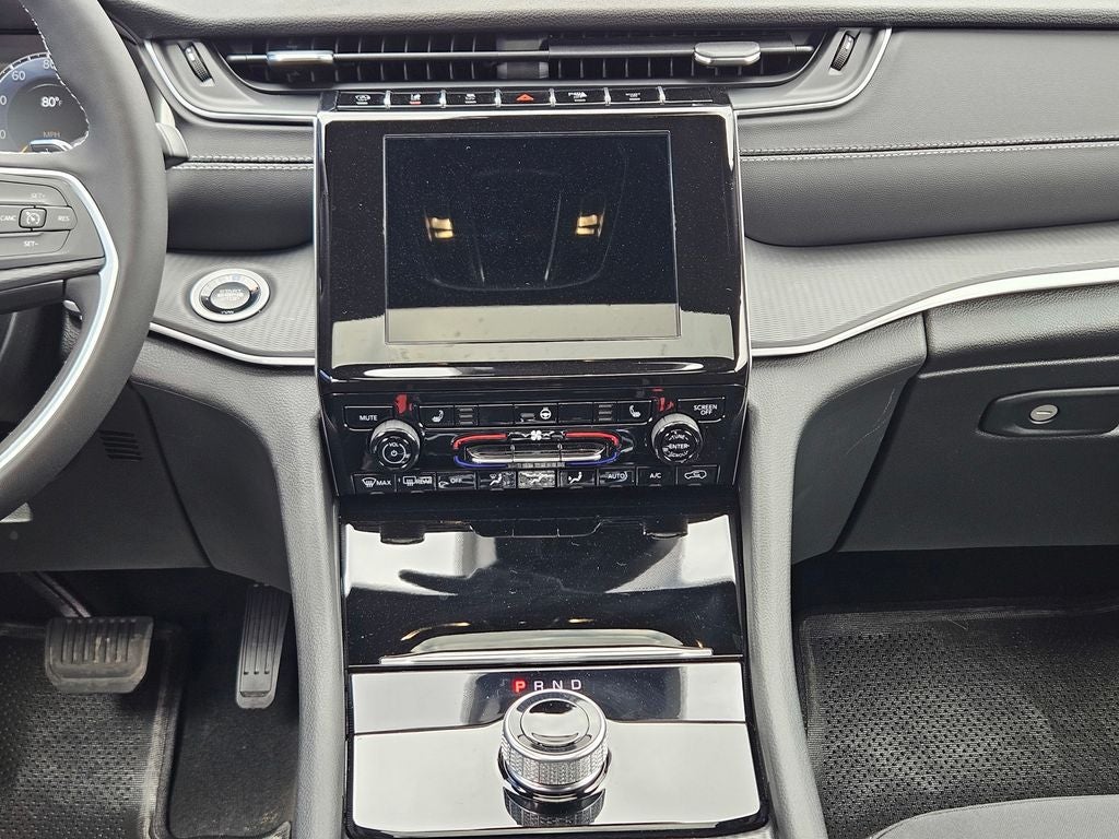 2026 Jeep Grand Cherokee GRAND CHEROKEE LAREDO X 4X4