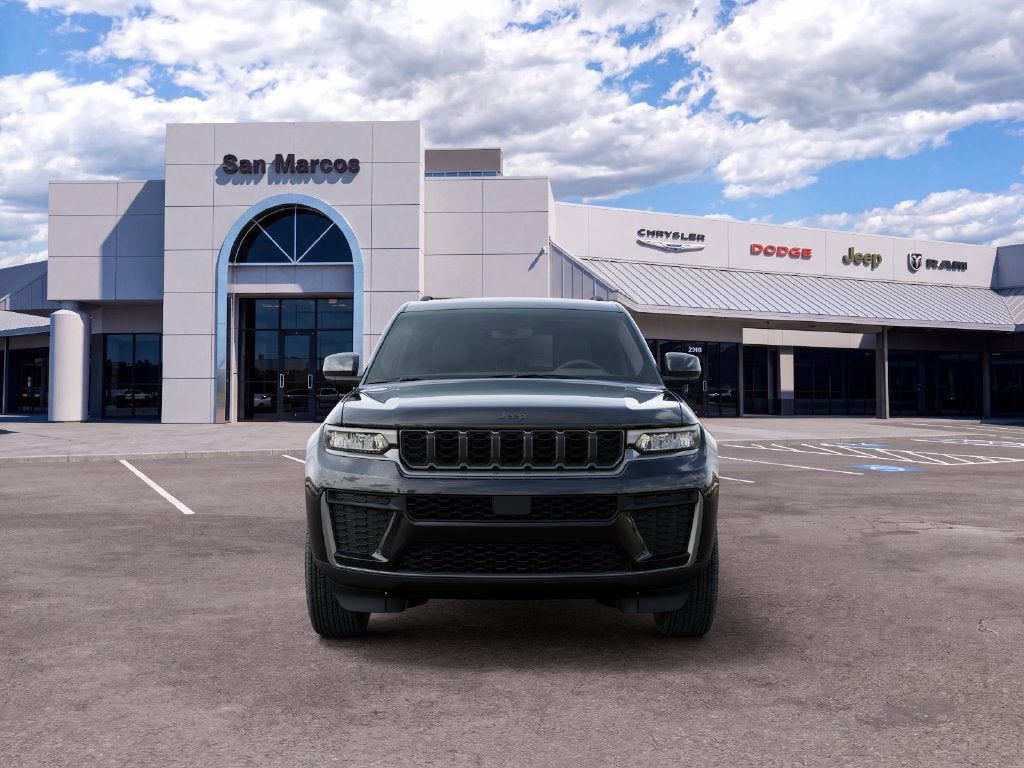 2027 Jeep Grand Cherokee GRAND CHEROKEE LAREDO ALTITUDE 4X4