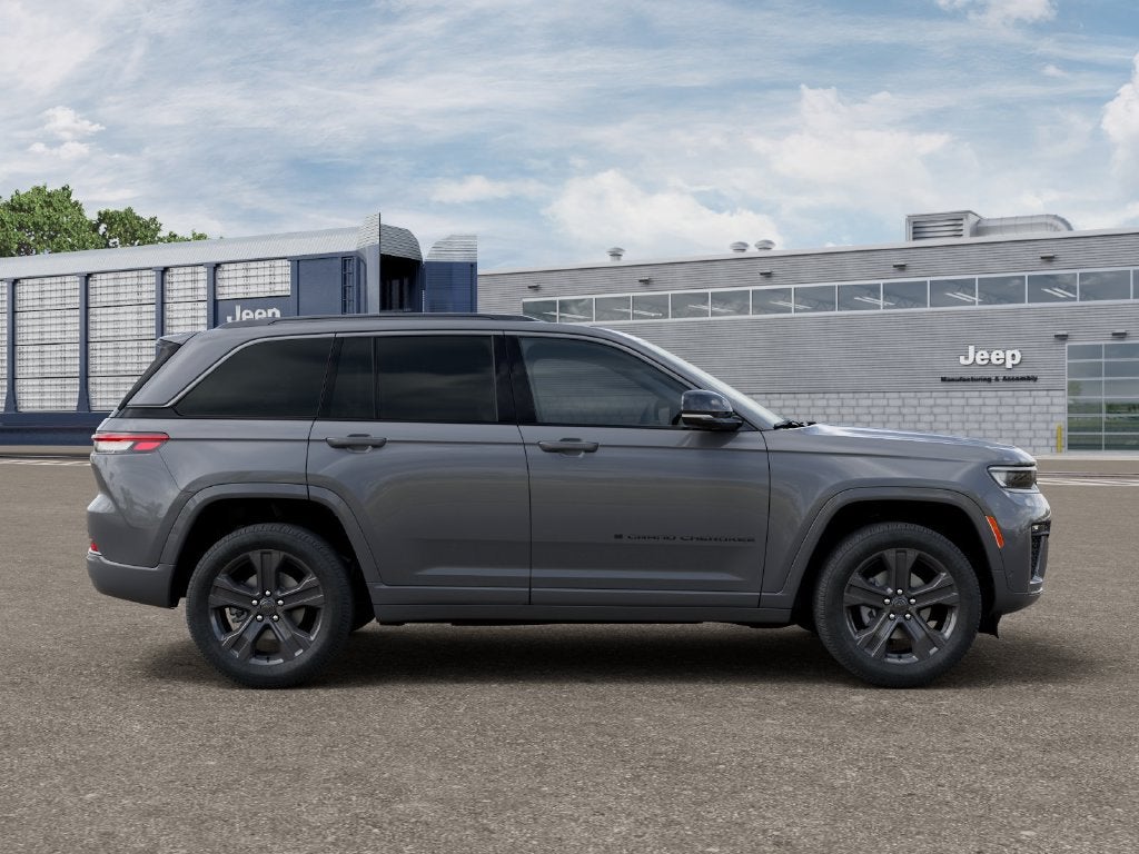 2027 Jeep Grand Cherokee GRAND CHEROKEE LIMITED RESERVE 4X4