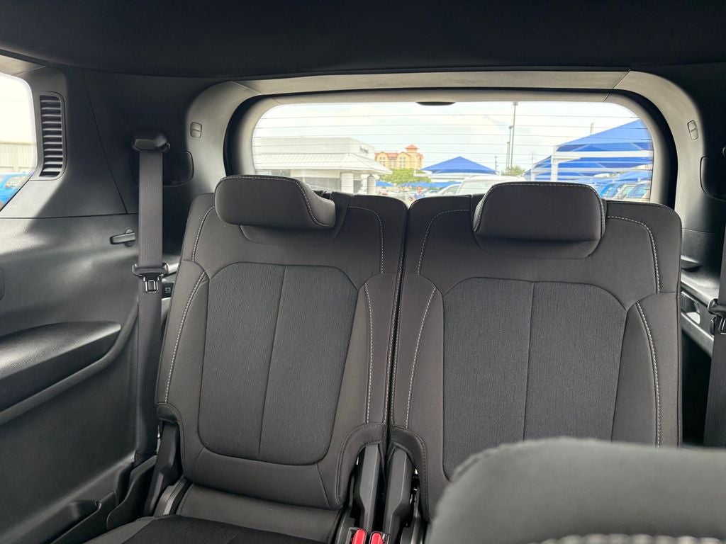 2026 Jeep Grand Cherokee GRAND CHEROKEE L LAREDO 4X2