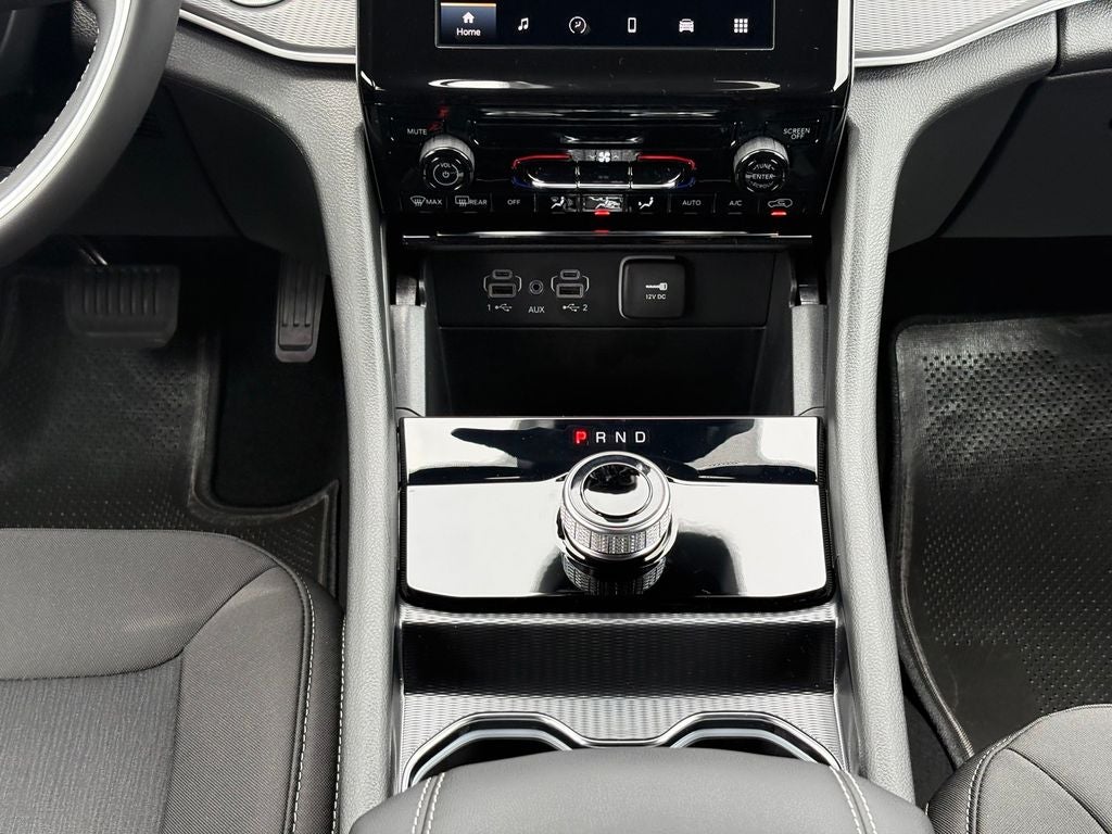 2026 Jeep Grand Cherokee GRAND CHEROKEE L LAREDO 4X2