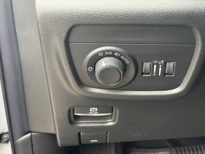 2026 Jeep Grand Cherokee GRAND CHEROKEE L LAREDO 4X2