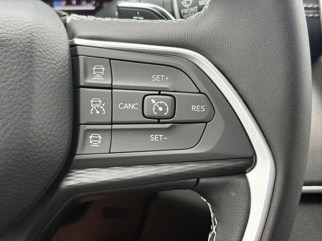 2026 Jeep Grand Cherokee GRAND CHEROKEE L LAREDO 4X2