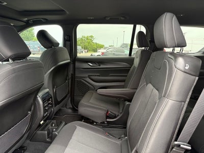 2026 Jeep Grand Cherokee GRAND CHEROKEE L LAREDO X 4X2