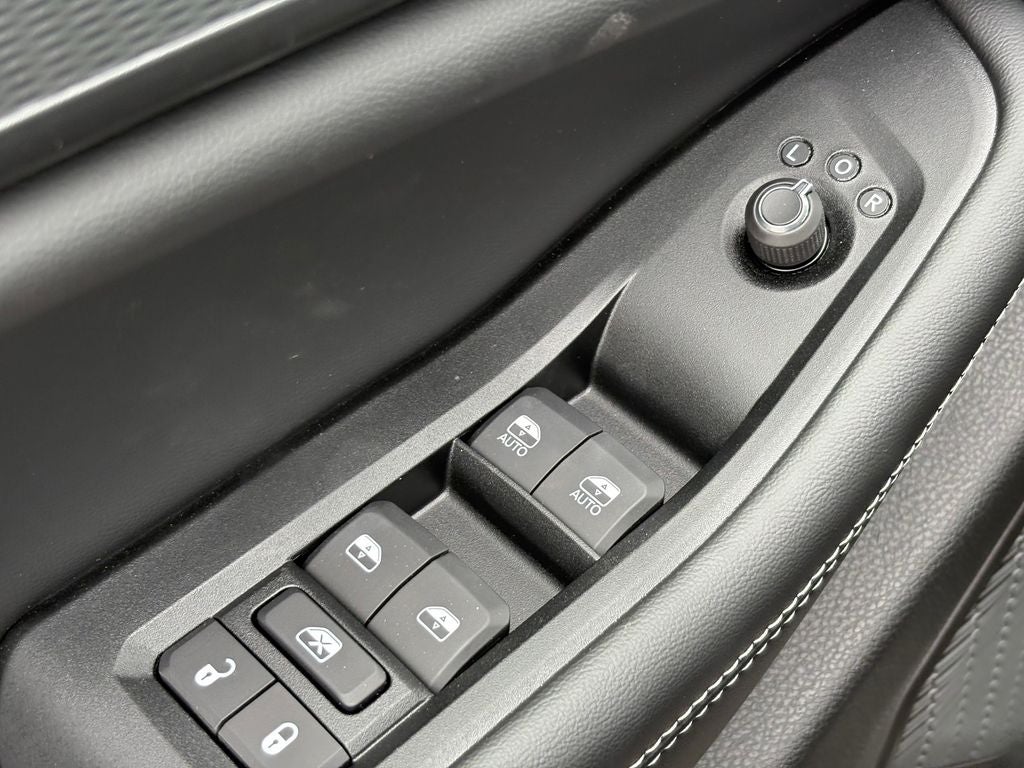 2026 Jeep Grand Cherokee GRAND CHEROKEE L LAREDO X 4X2