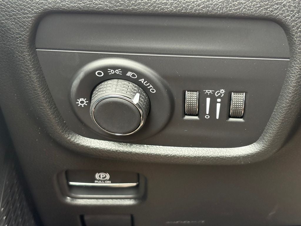 2026 Jeep Grand Cherokee GRAND CHEROKEE L LAREDO X 4X2