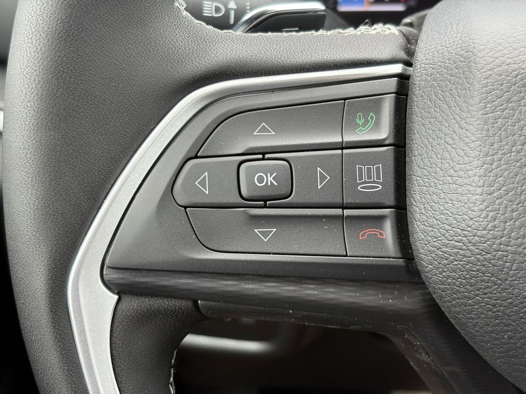 2026 Jeep Grand Cherokee GRAND CHEROKEE L LAREDO X 4X2