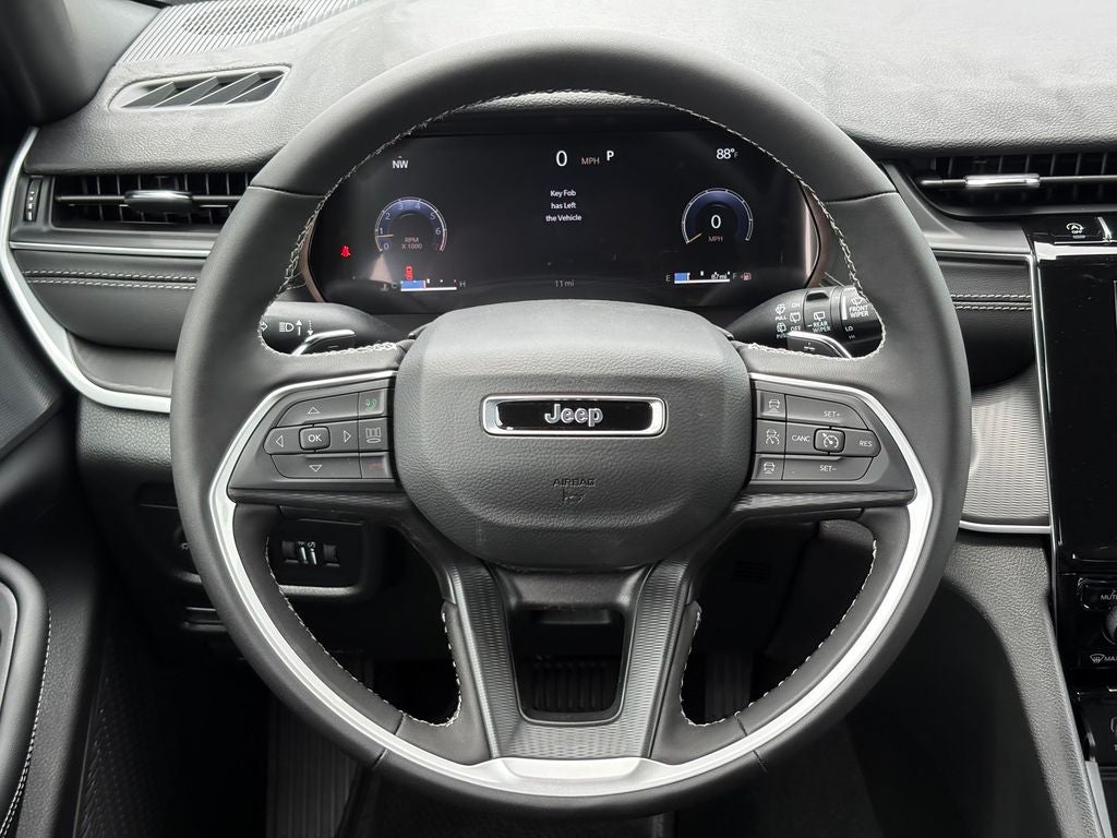 2026 Jeep Grand Cherokee GRAND CHEROKEE L LAREDO X 4X2